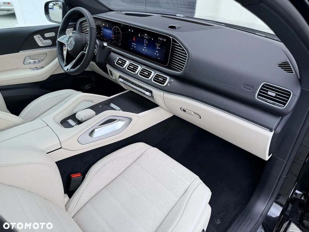 Mercedes-Benz GLE - 29