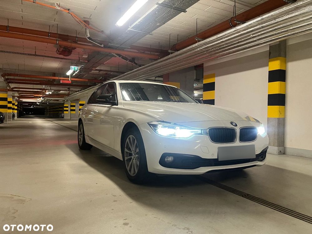 BMW Seria 3 320d Edition Luxury Line Purity - 1