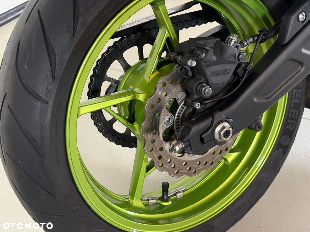 Kawasaki Z 650 - 15