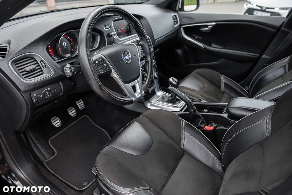 Volvo V40 D2 RDesign - 15