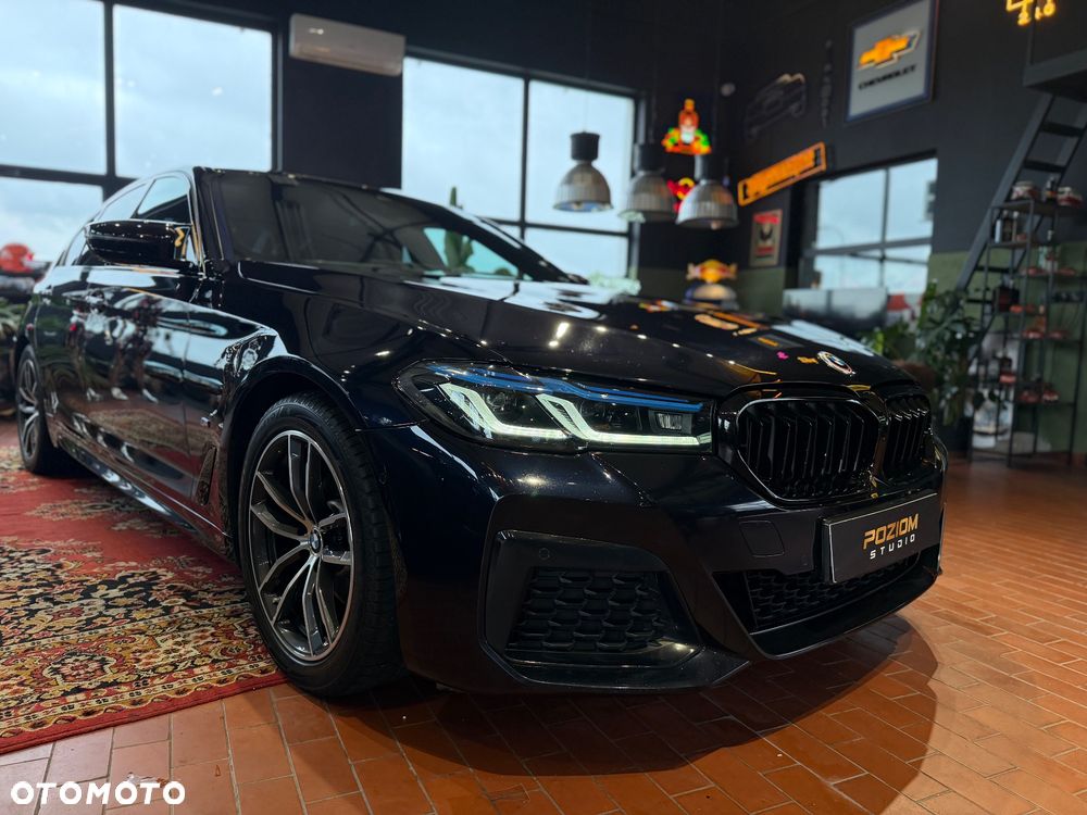 BMW Seria 5 518d mHEV - 5