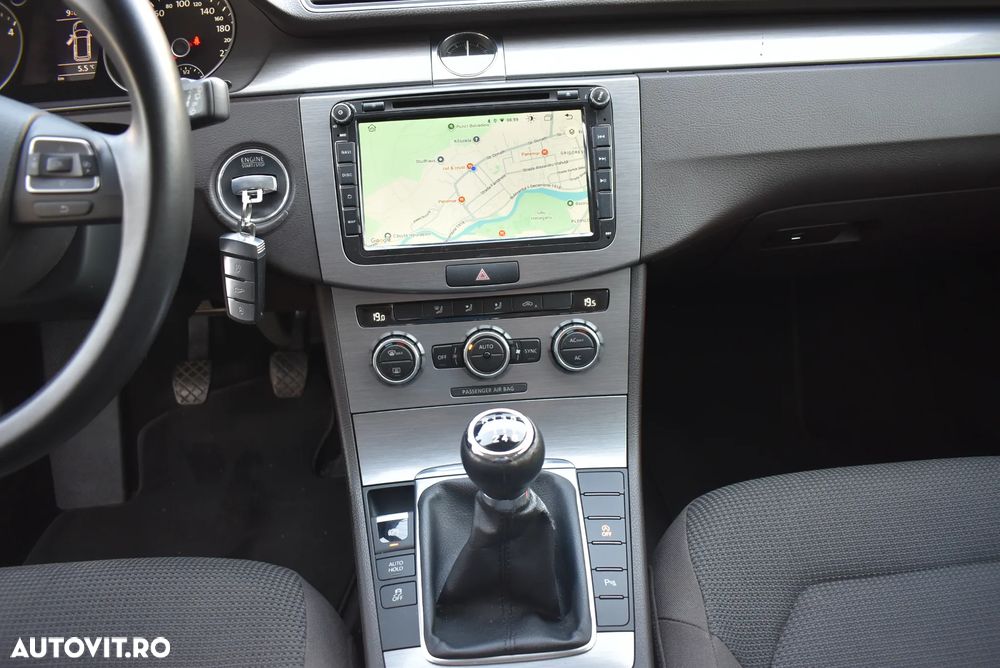 VOLKSWAGEN Passat 2012 — imagine 8