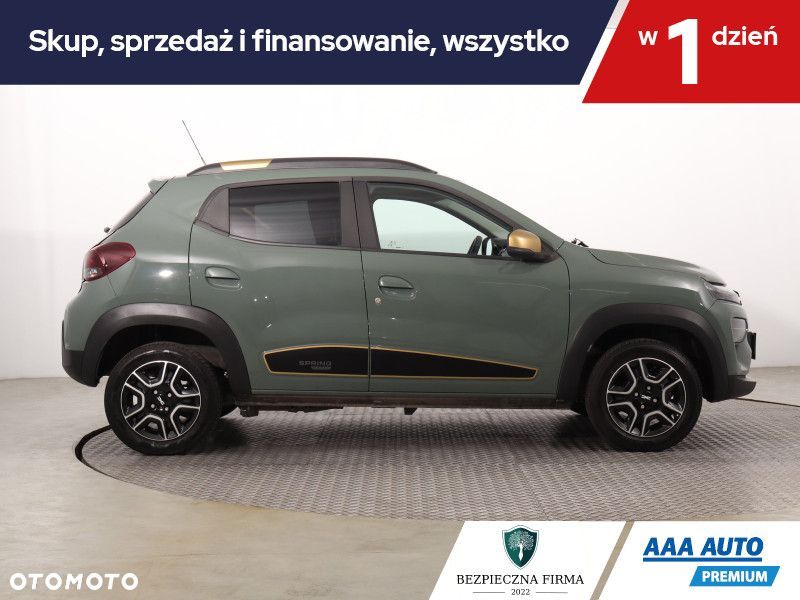 Dacia Spring - 8