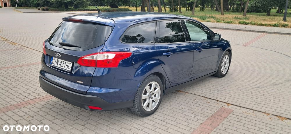 Ford Focus 1.6 TDCi Ambiente - 4