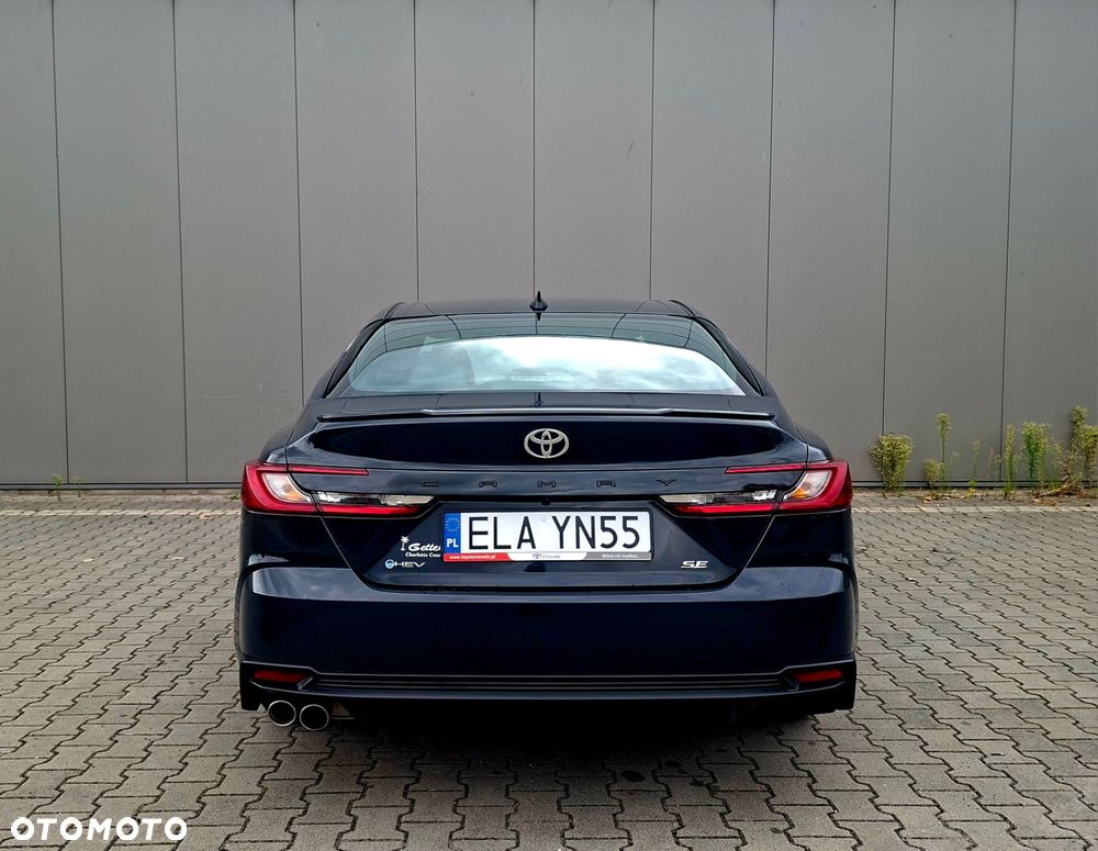 Toyota Camry 2.5 Hybrid Dynamic Force Executive e-CVT - 3