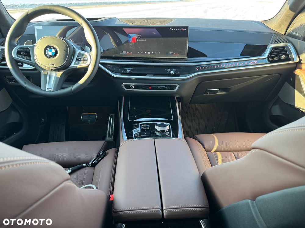 BMW X7 - 26