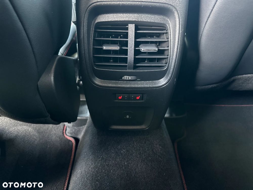 Ford Kuga - 27