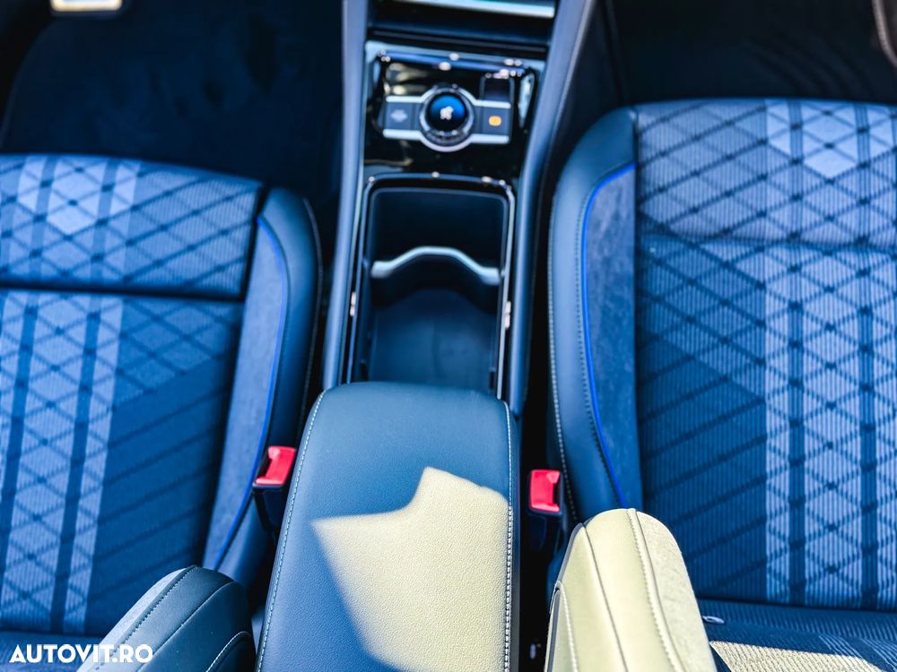 Volkswagen Tayron 1.5 TSI DSG PHEV R-Line - 17