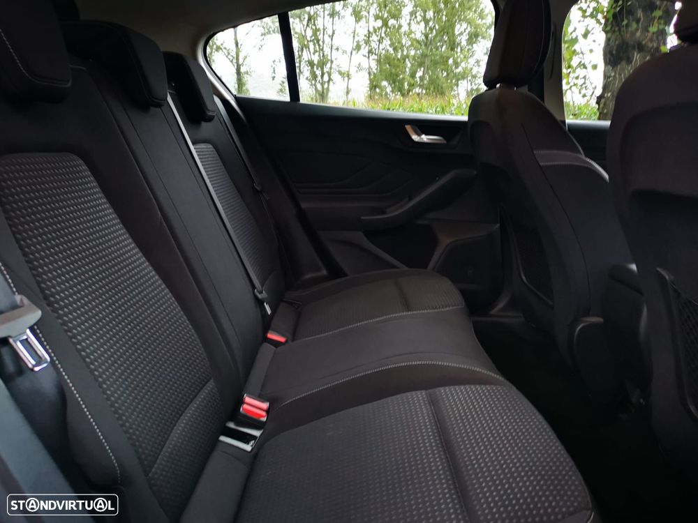 Ford Focus 1.5 TDCi EcoBlue Vignale Aut. - 11