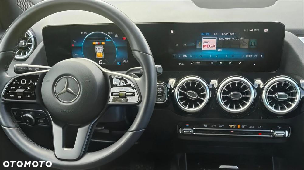 Mercedes-Benz GLA 200 Style - 13