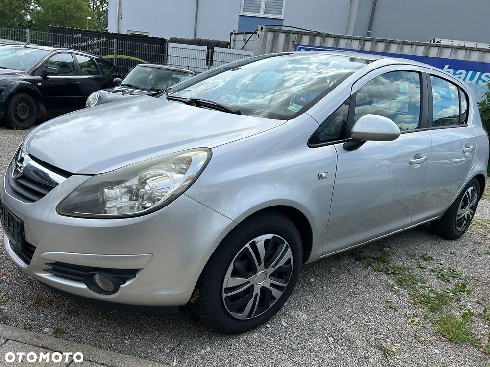 Opel Corsa - 1