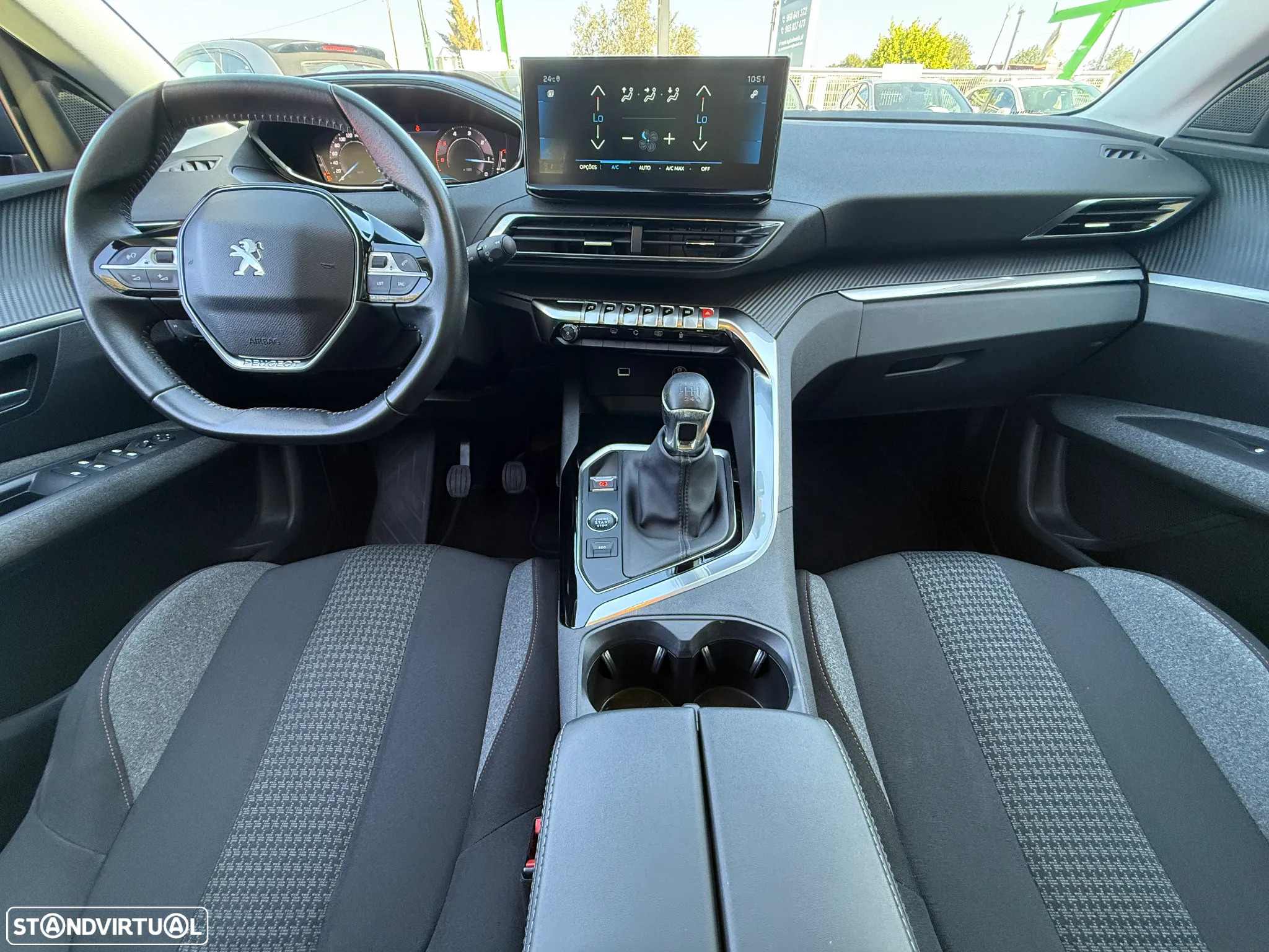Peugeot 3008 1.5 BlueHDi Allure - 24