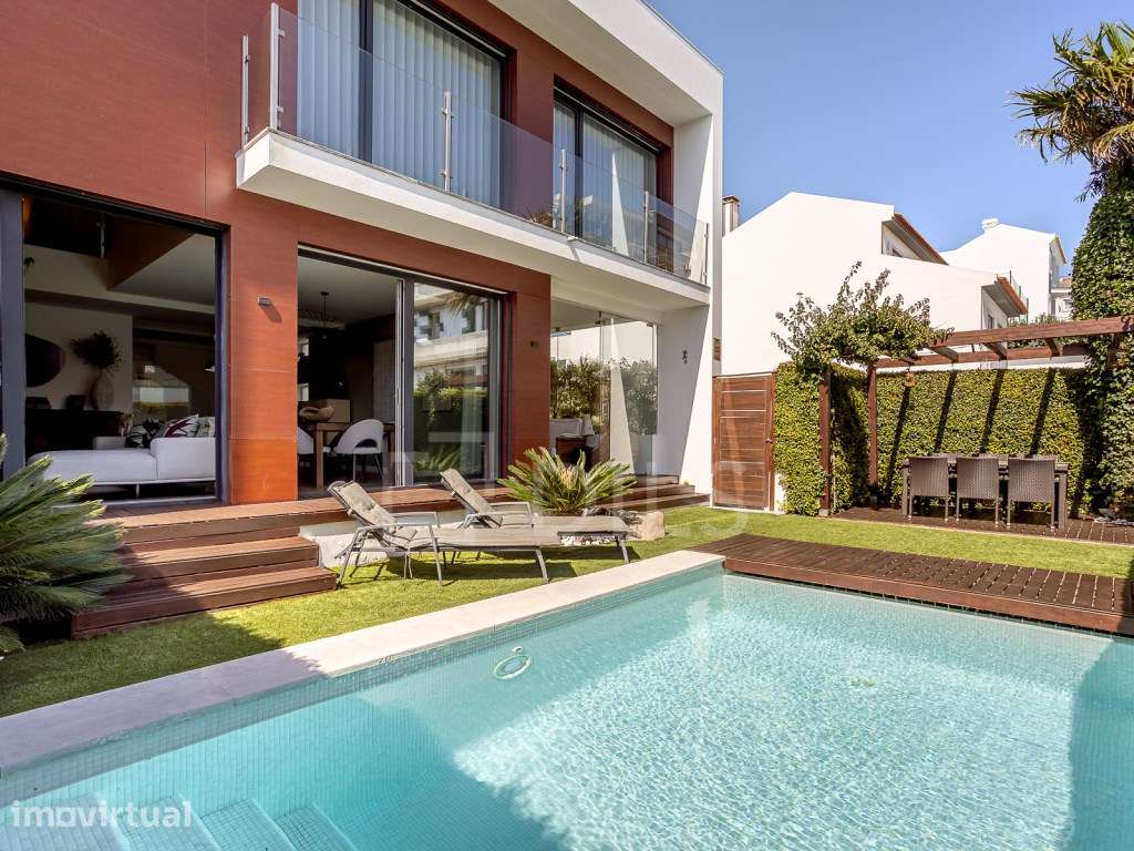 Moradia T3+1 contemporânea, com jardim e piscina em Carcavelos - Grande imagem: 3/49