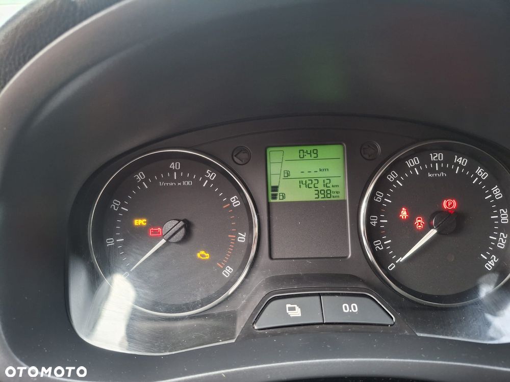 Skoda Fabia 1.2 HTP Ambition - 16