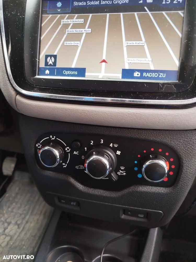 Dacia Lodgy 1.5 dCi 109 CP Laureate - 1
