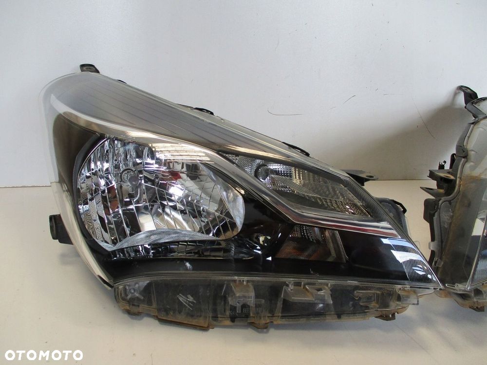 Lampa TOYOTA YARIS 3 III PRAWA 17R - 3