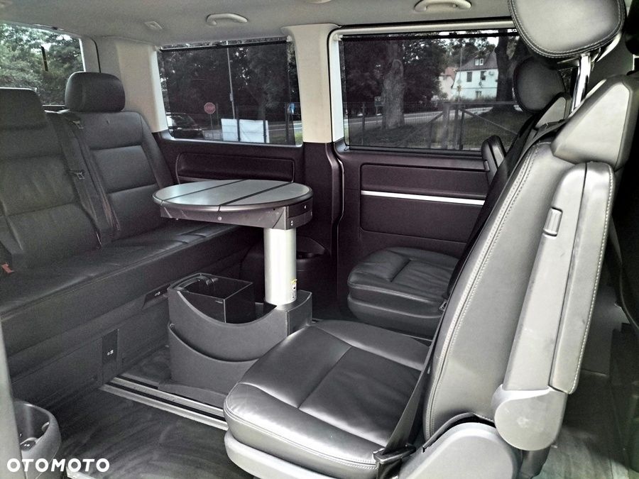 Volkswagen Multivan - 18