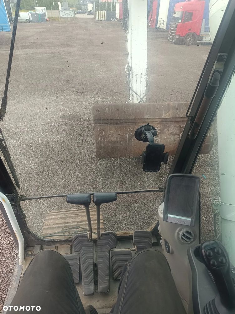 Volvo EC240C - 2