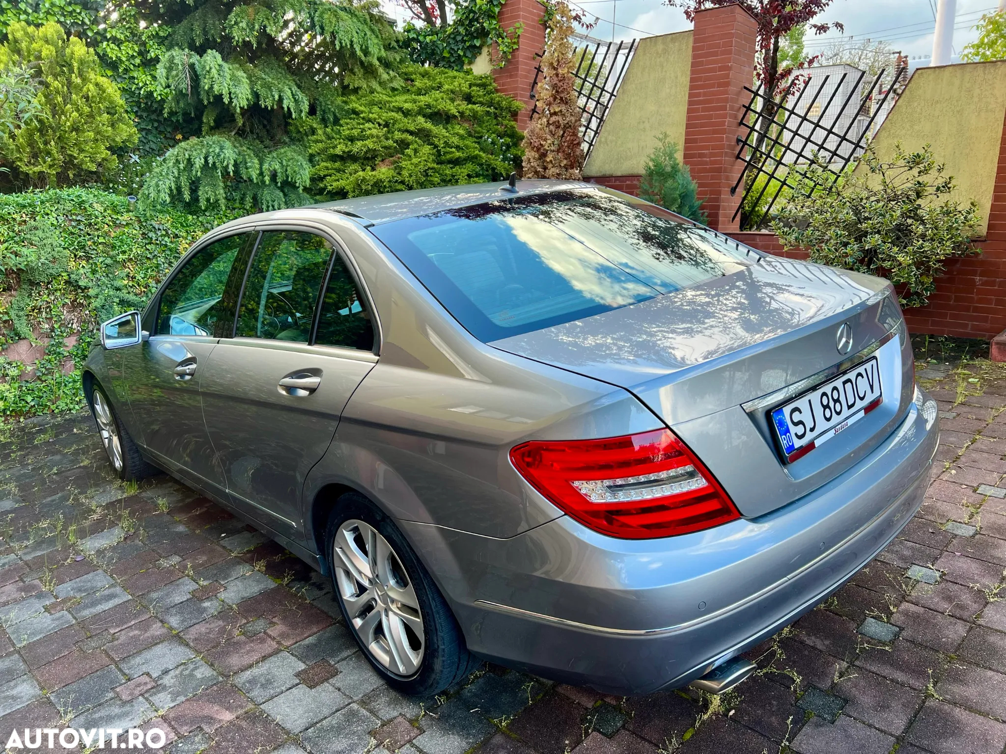 Mercedes-Benz C 220 (BlueTEC) d 7G-TRONIC Avantgarde - 5