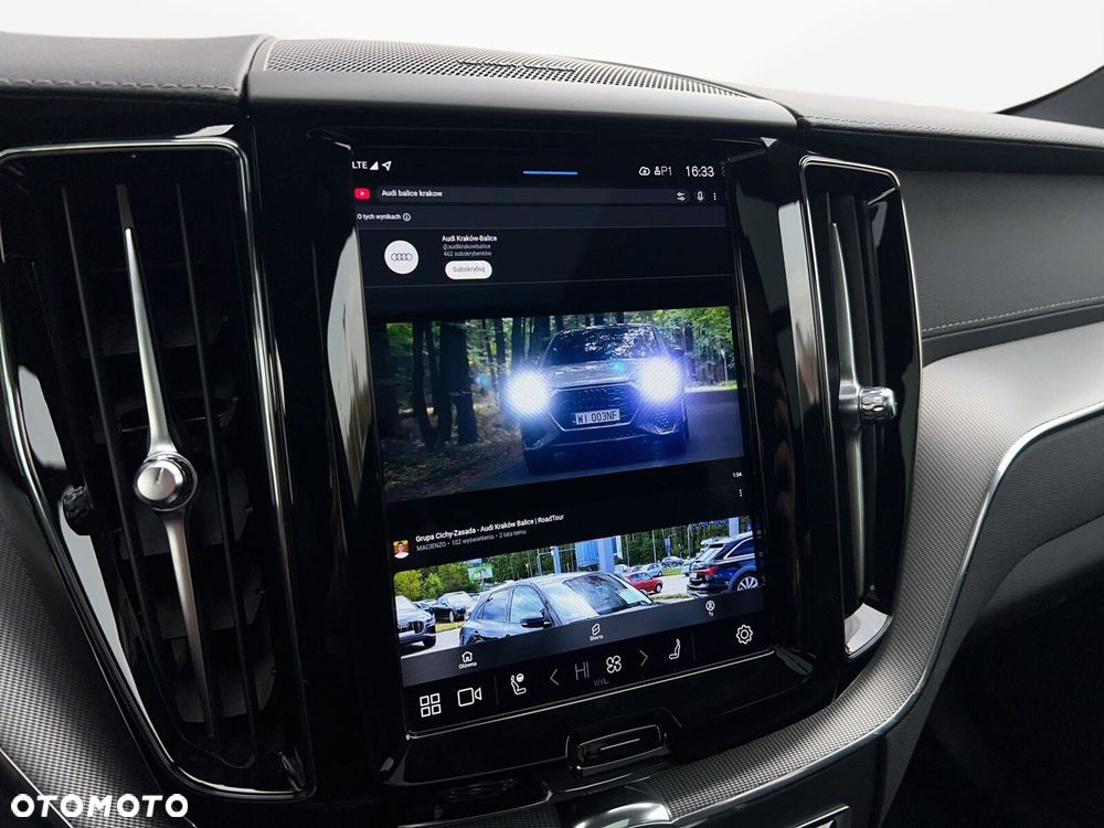 Volvo XC 60 B5 D AWD Ultimate Dark - 27