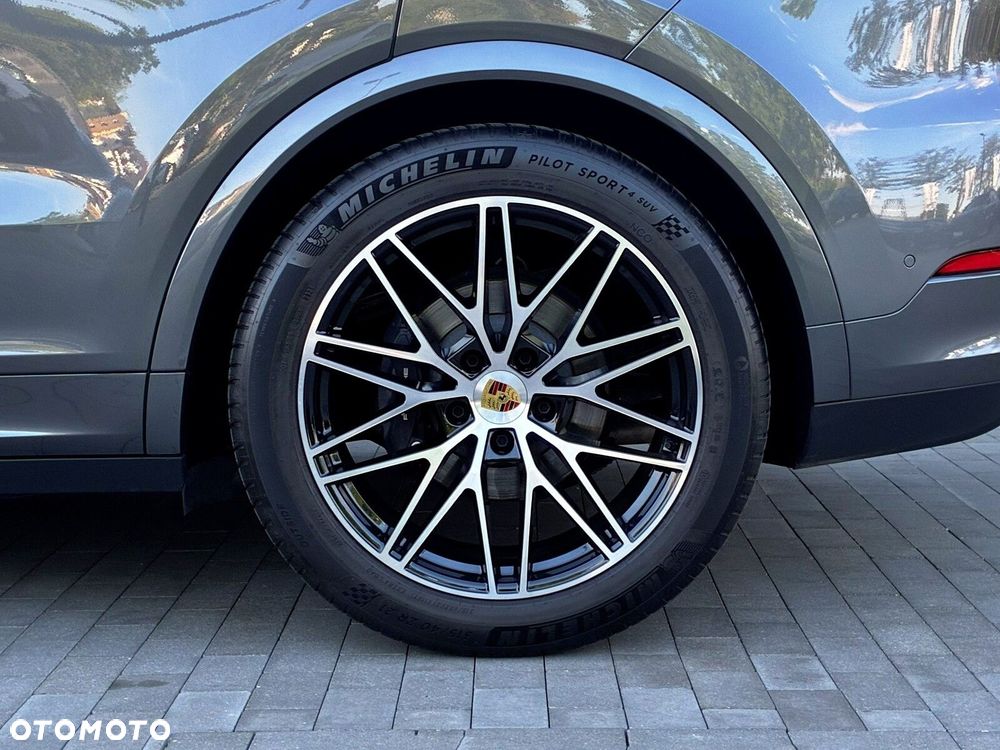 Porsche Cayenne - 11