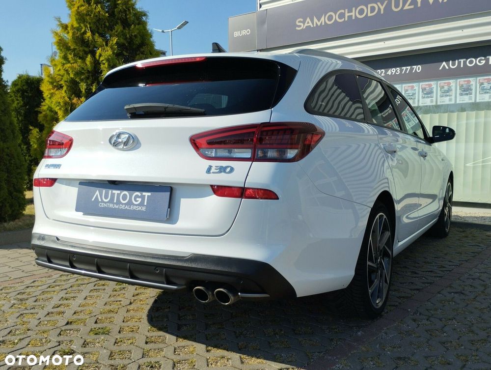 Hyundai i30 1.5 T-GDI 48V Executive DCT - 2