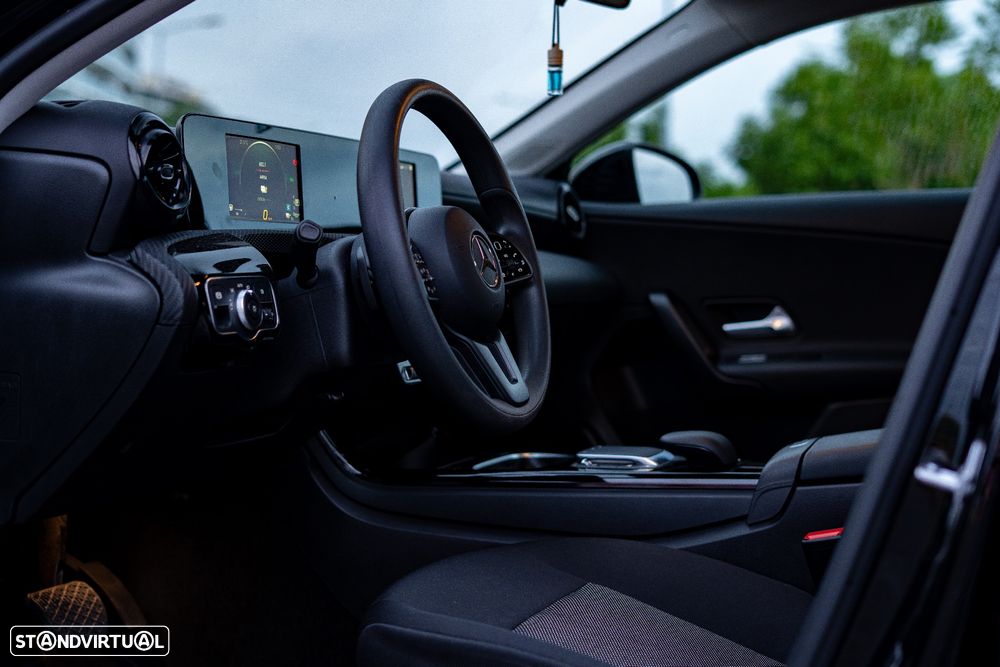 Mercedes-Benz A 250 Limousine - 26