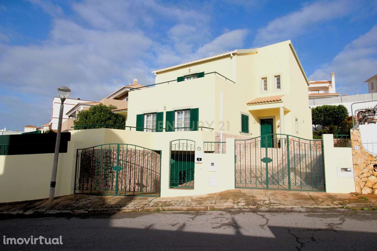 Moradia T4 com Cave e Amplos Espaços Exteriores – Goncinha, Loulé - Grande imagem: 3/38