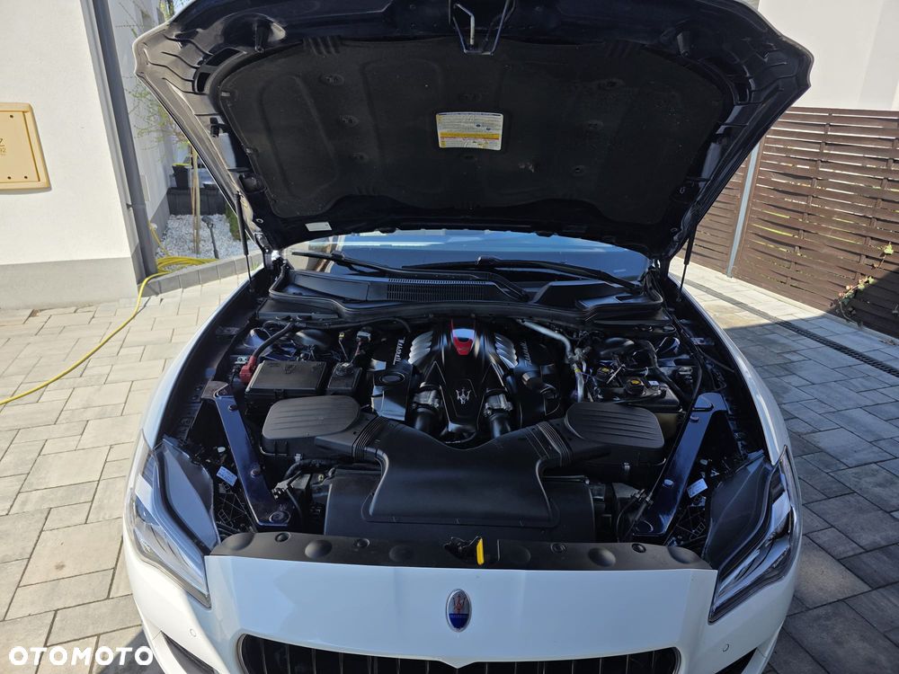 Maserati Quattroporte GTS - 33