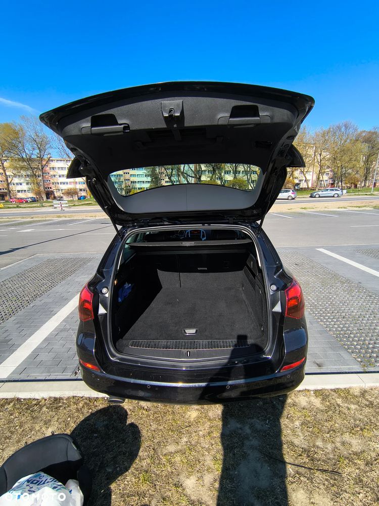 Opel Astra 1.4 T Cosmo - 11
