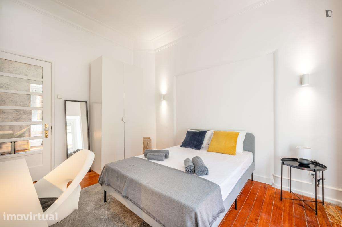 Quarto - localizado em Marquês de Pombal Lisbon - Grande imagem: 4/19