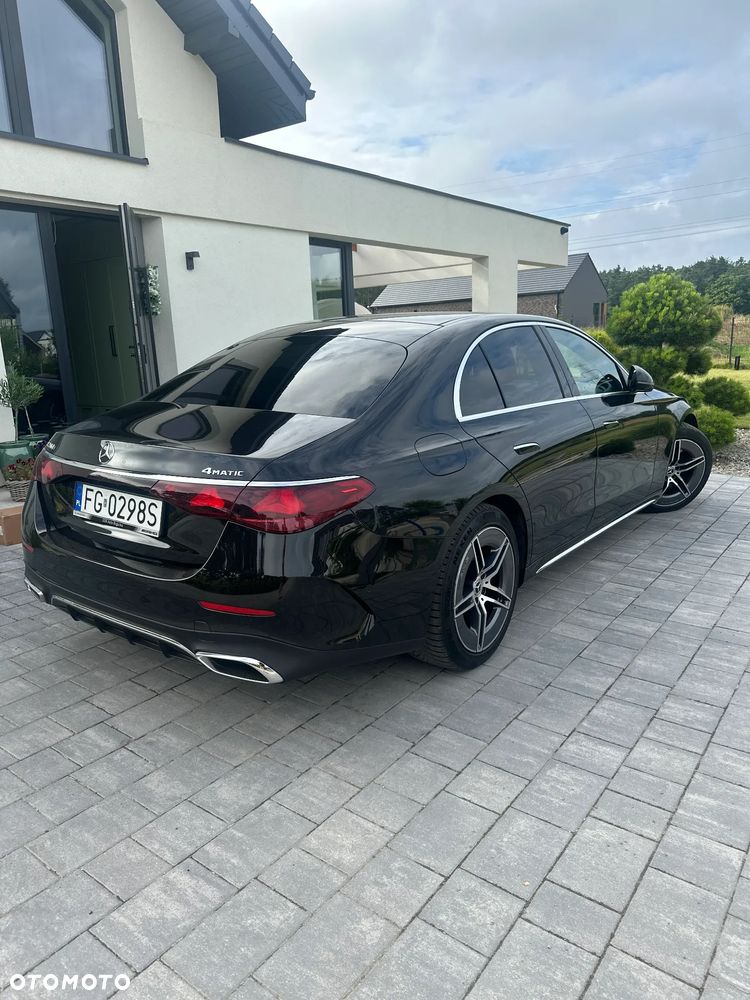Mercedes-Benz Klasa E 200 4-Matic - 13