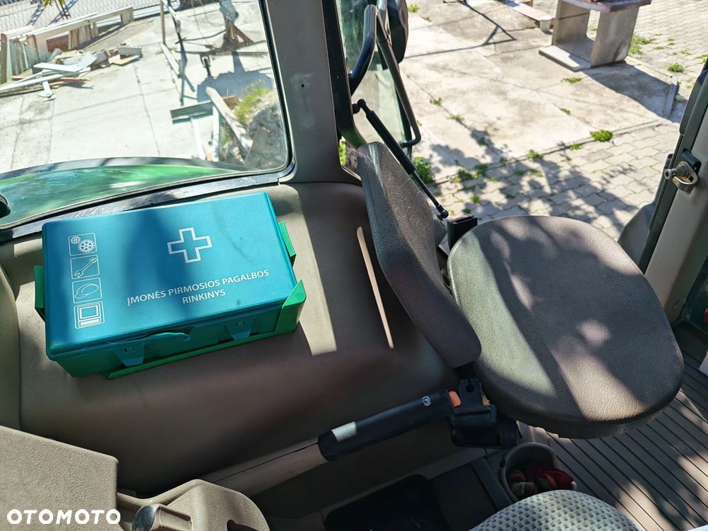 John Deere 6125M - 10