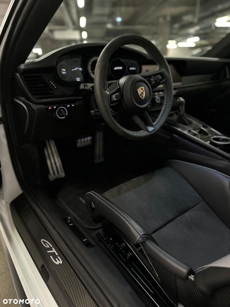 Porsche 911 GT3 - 4