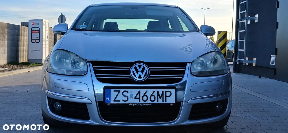 Volkswagen Jetta 1.9 TDI Comfortline - 7