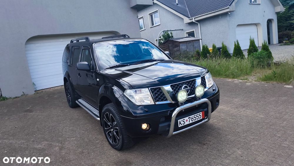 Nissan Pathfinder 2.5 dCi Premium - 36