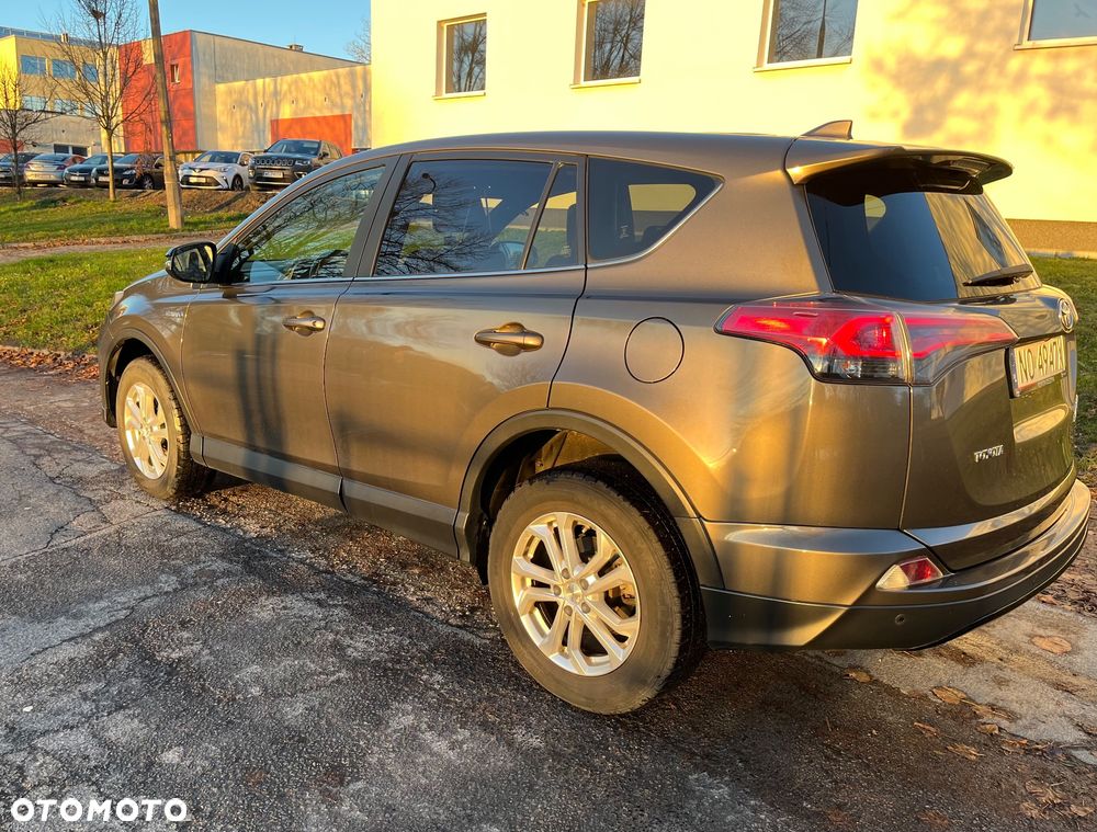 Toyota RAV4 - 4