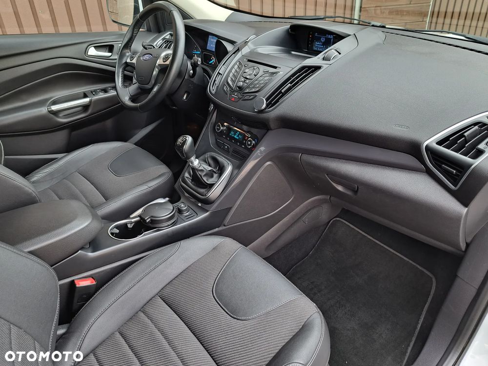 Ford Kuga 2.0 TDCi 2x4 Individual - 19