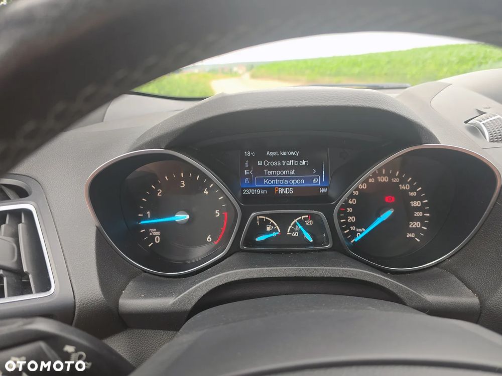 Ford Kuga 2.0 TDCi 4x4 ST-Line - 15