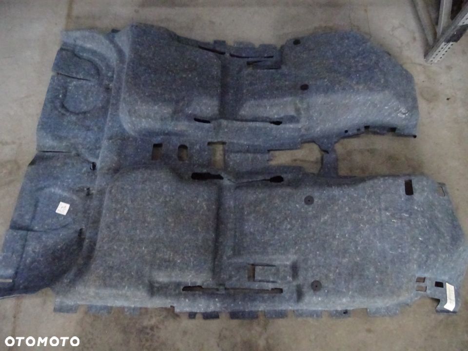 DYWAN WYKŁADZINA PODŁOGA VW GOLF VI 6  KOMBI NR48 - 2