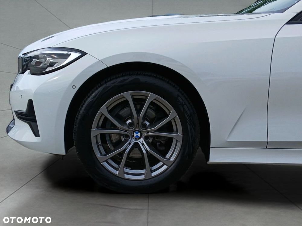 BMW Seria 3 - 10