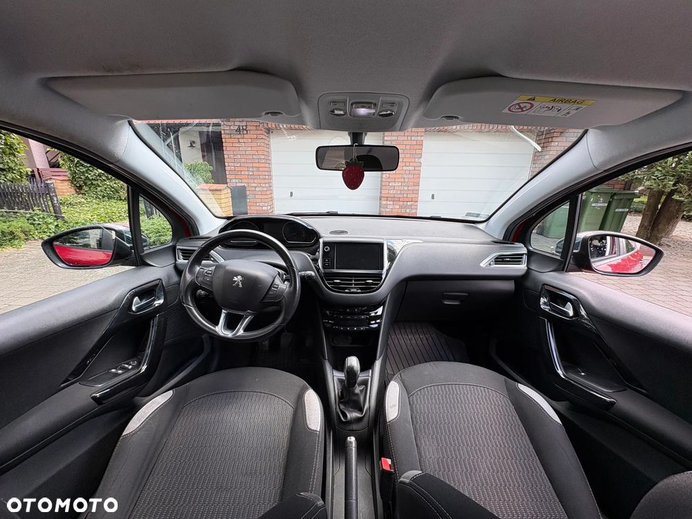 Peugeot 208 1.2 PureTech Style - 5