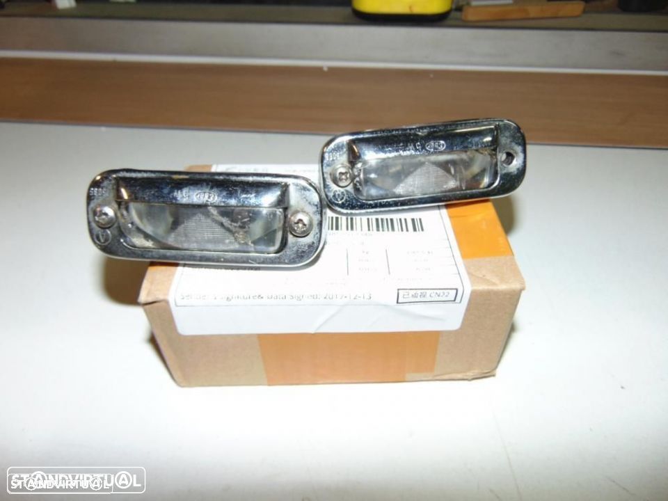 BMW 1602 2002 luzes matrícula - 1