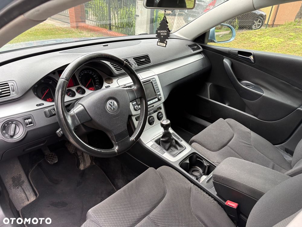 Volkswagen Passat 2.0 TDI DPF Comfortline - 5