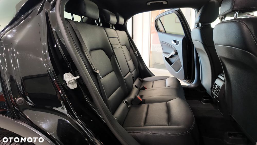 Mercedes-Benz GLA 250 4-Matic - 34