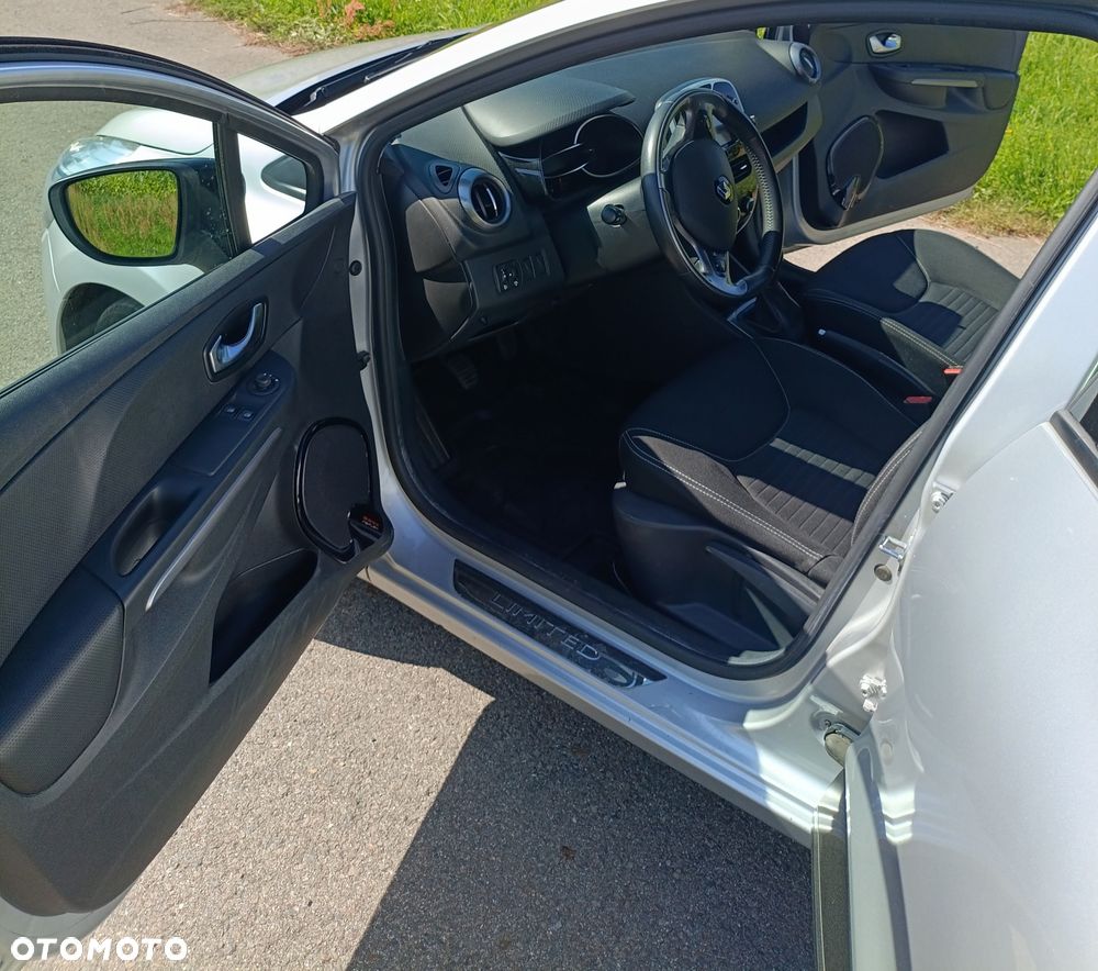 Renault Clio - 7