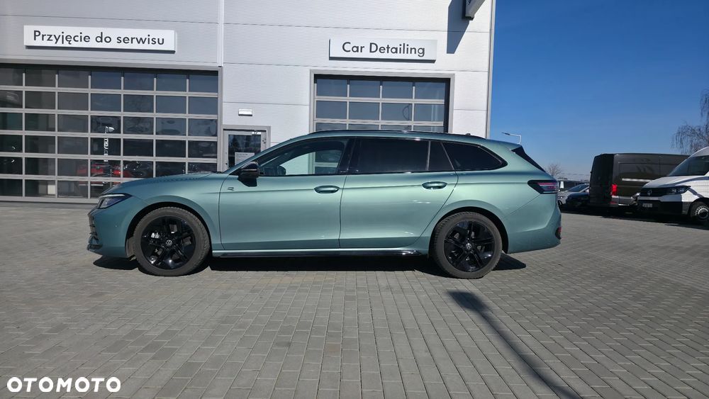 Volkswagen Passat Variant 2.0 TDI SCR 4Mot R-Line DSG - 3