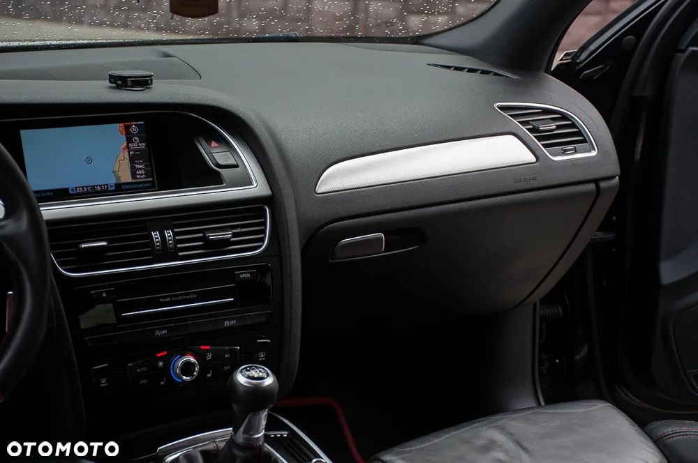 Audi A4 Avant 2.0 TDI DPF S line Sportpaket - 28