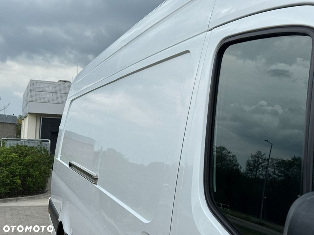 Mercedes-Benz Sprinter - 18