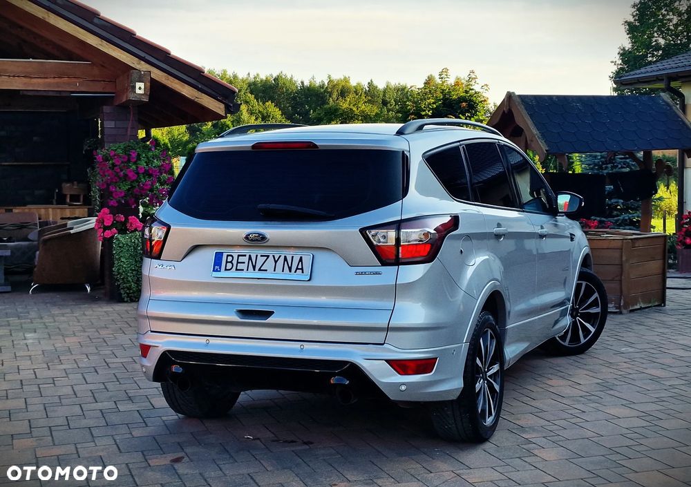 Ford Kuga 1.5 EcoBoost FWD ST-Line - 13